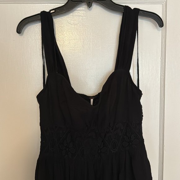 Free People women’s Caught Your Eye black maxi dress, size 8; NWT - Picture 3 of 7